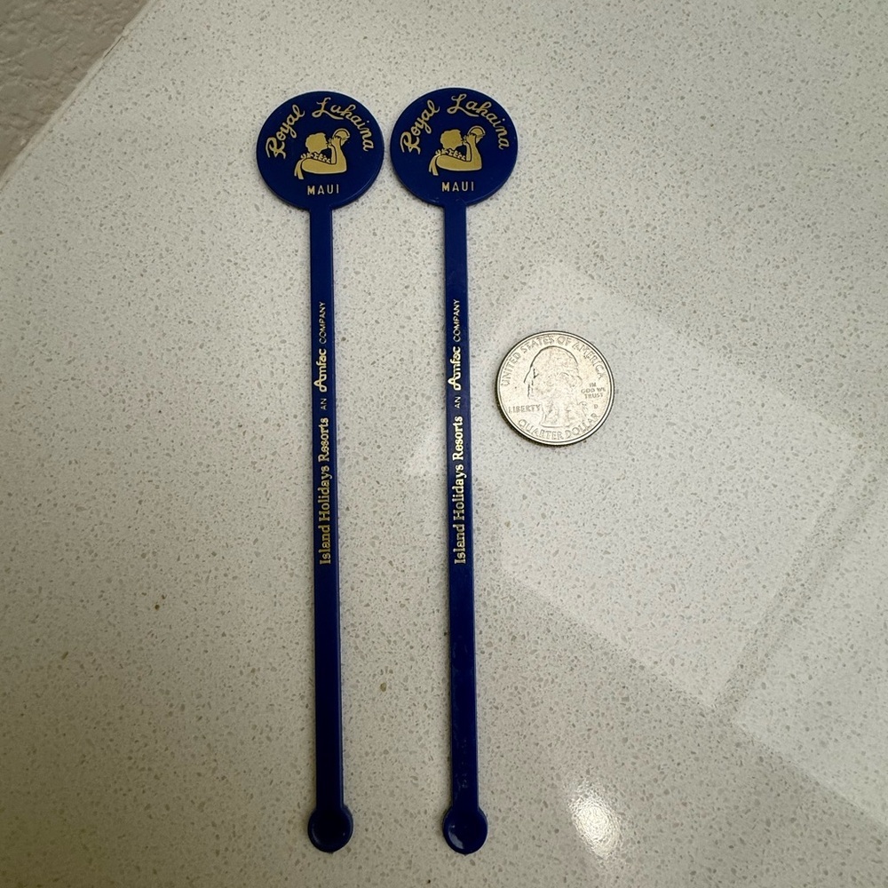Set of 2 Vintage Swizzle Sticks Royal Lahaina Maui Hawaii Navy Blue Conch Shell - Picture 7 of 7